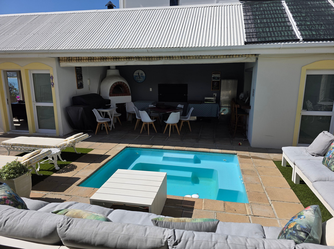 Gordon's Beach Lodge主图