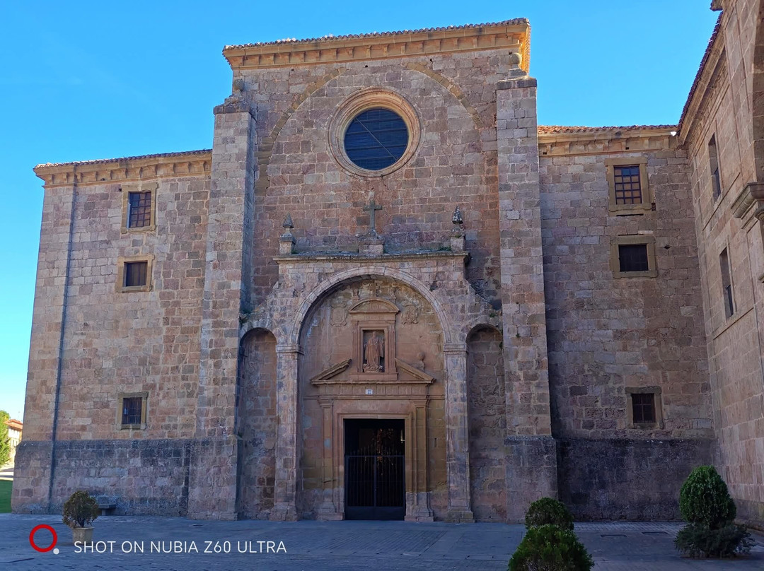 圣米兰尤索修道院-San Millan de la Cogolla必去景点