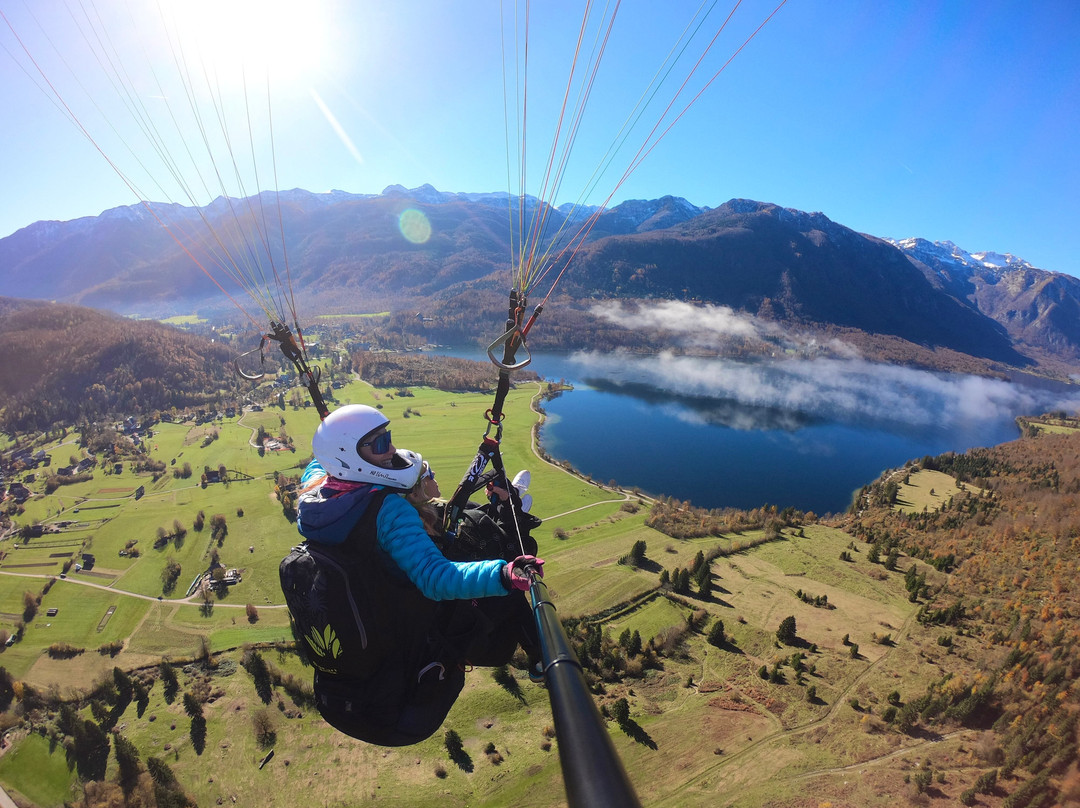 Loop Team Tandem Paragliding Bohinj-博希尼湖必去景点
