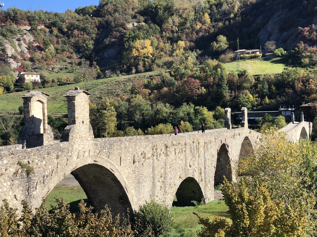 Ponte Vecchio (Ponte Gobbo - Ponte del Diavolo)-Bobbio必去景点