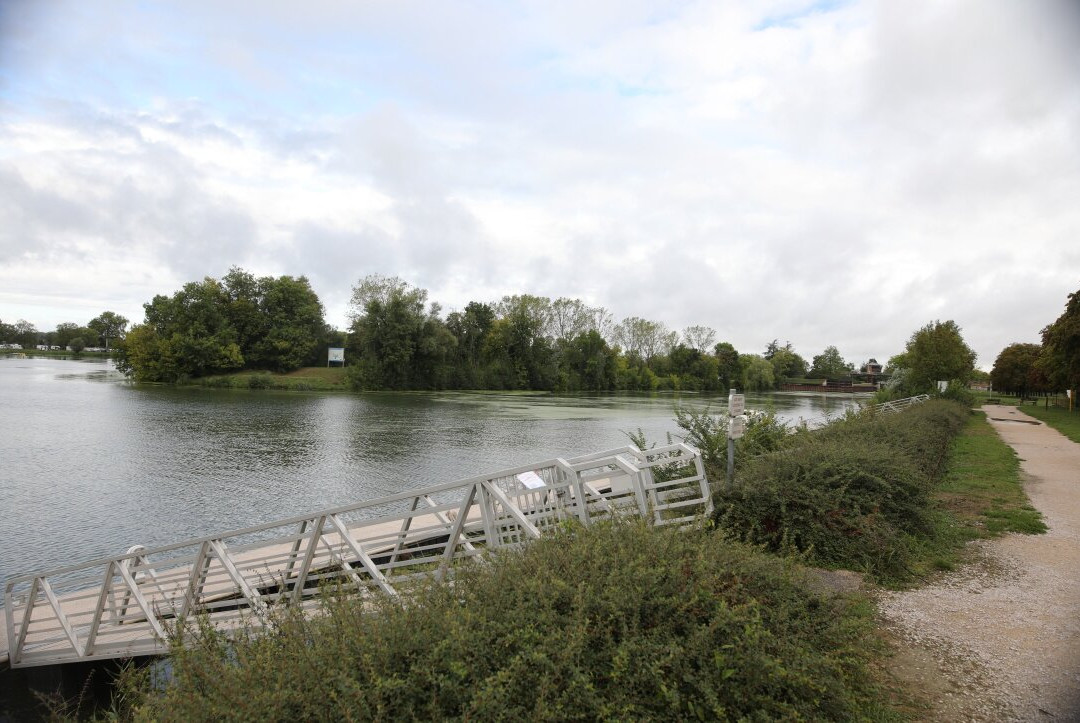 Port de plaisance-Seurre必去景点