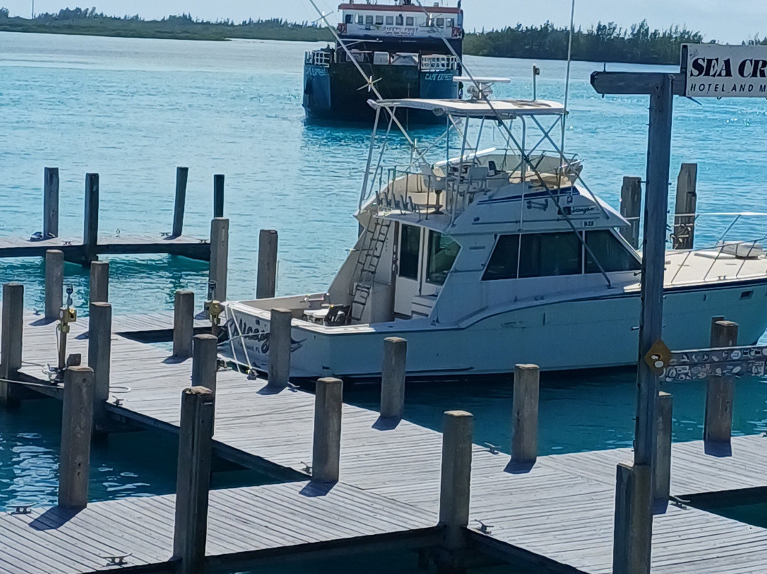 Sea Crest Hotel and Marina主图