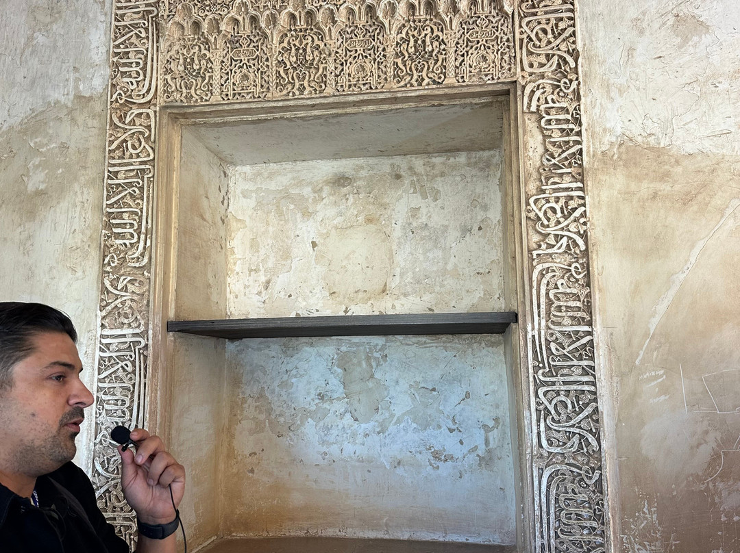 Grupoxplorer Tours-格拉纳达必去景点