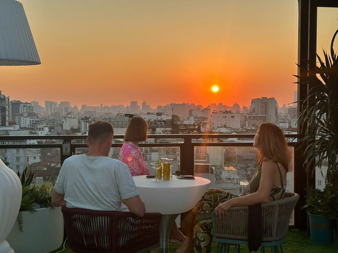 Oriental Sky Bar & Restaurant