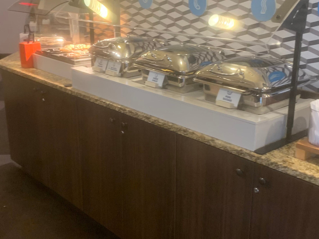 Holiday Inn Express Vernon - Manchester By IHG主图