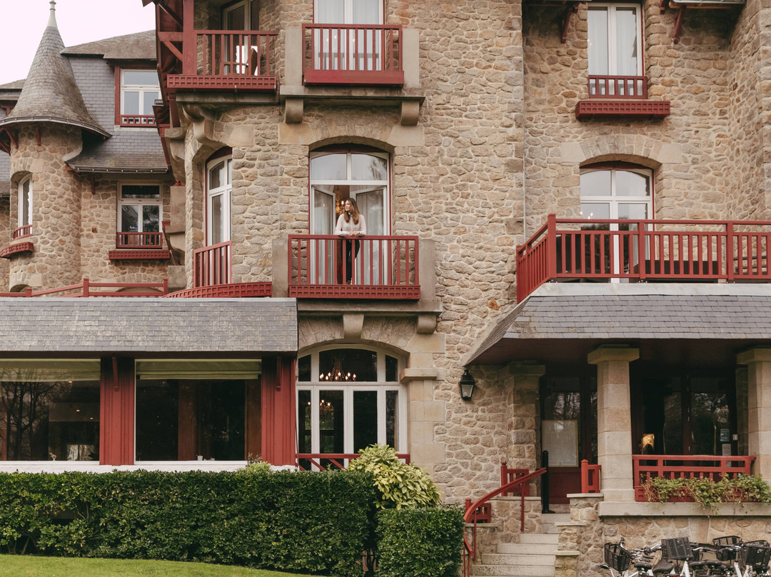 卡斯特勒玛丽路易斯酒店主图