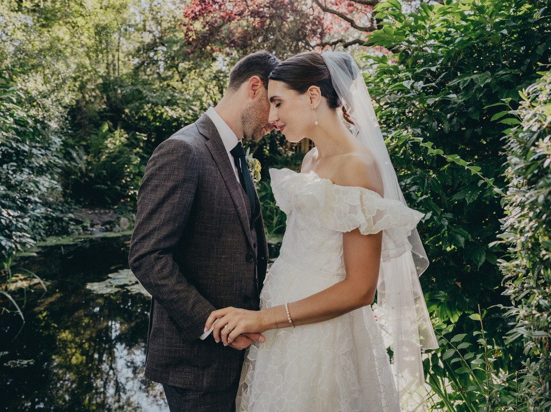 Galiano Oceanfront Inn and Spa主图