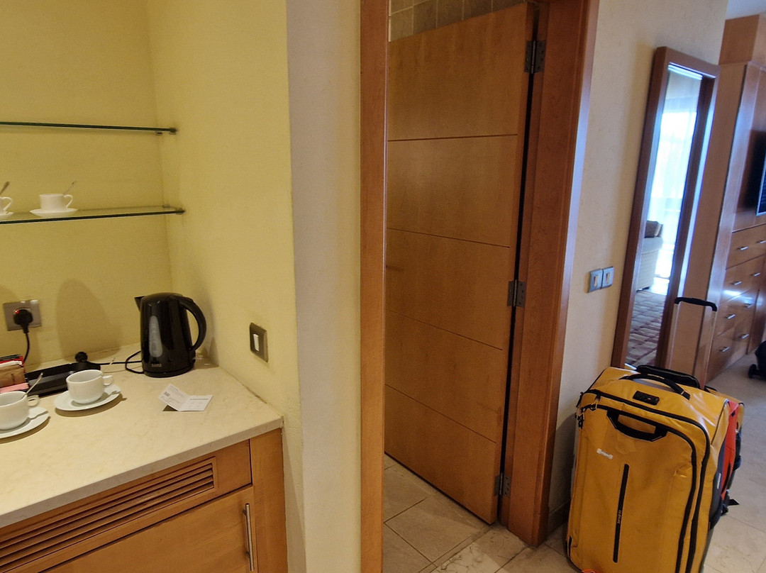 亚喀巴洲际酒店主图