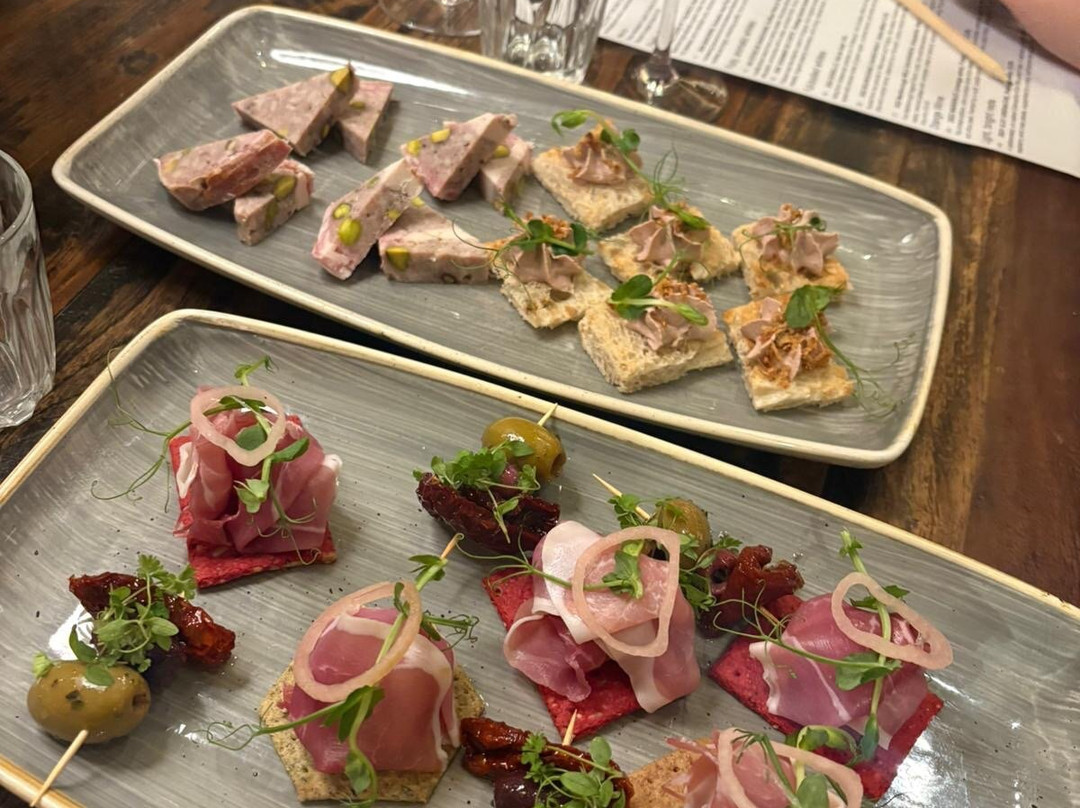 奥德布里奇酒店主图