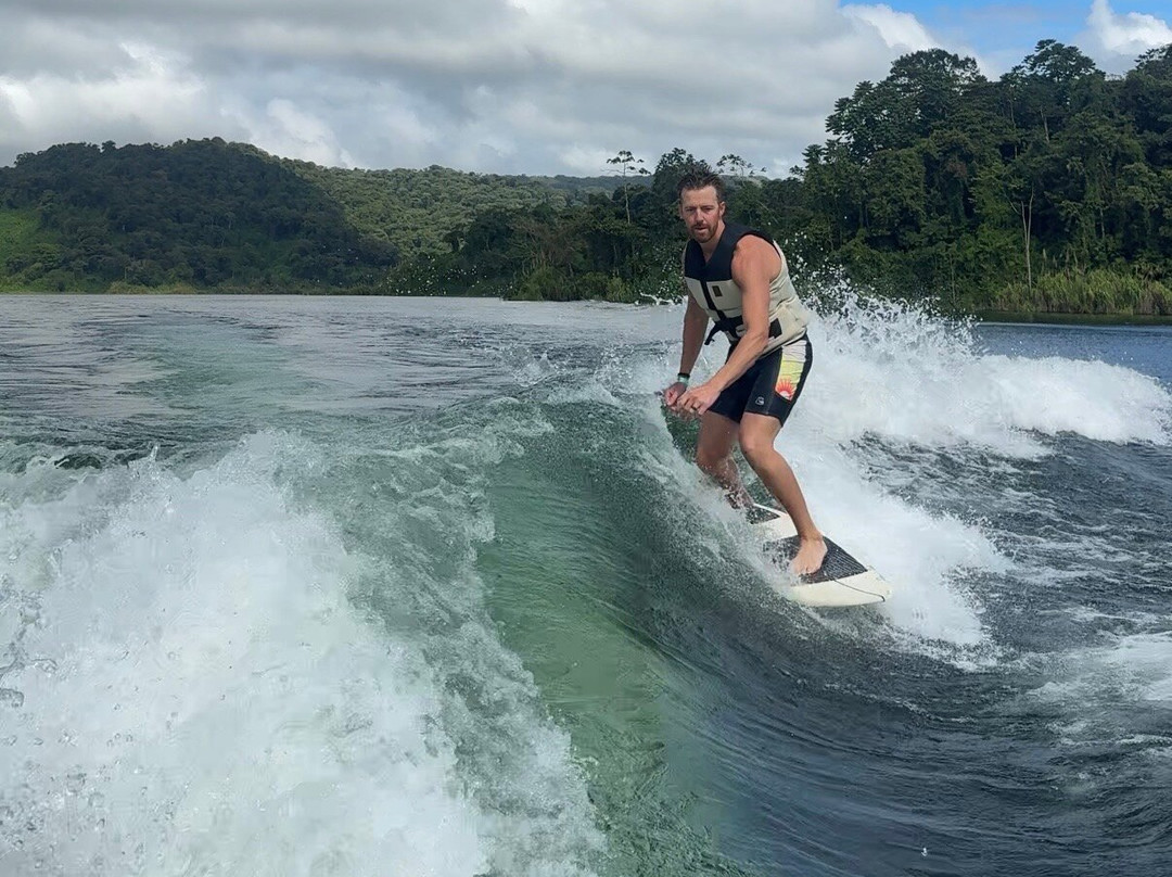 Volcano Watersports. Wakeboard, Wakesurf, Waterski, Tubing.-福德圣卡洛斯必去景点