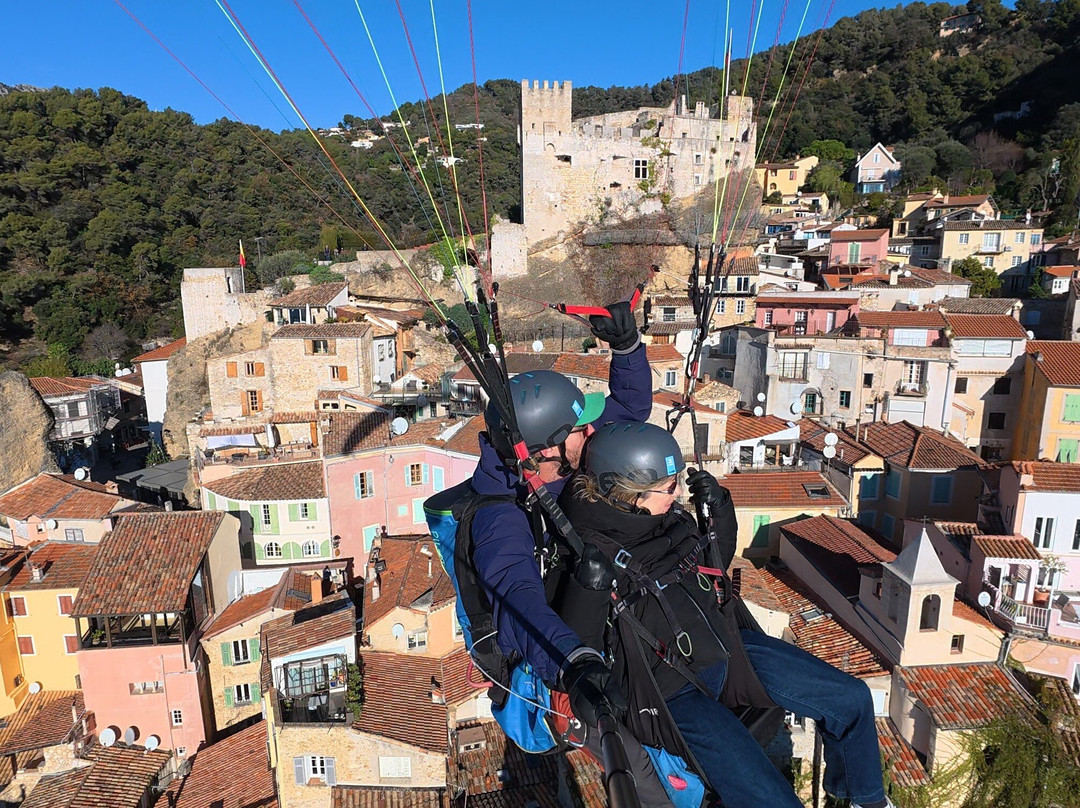 Azur Parapente-罗克布伦第马丁必去景点