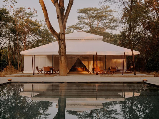 阿曼艾喀什酒店