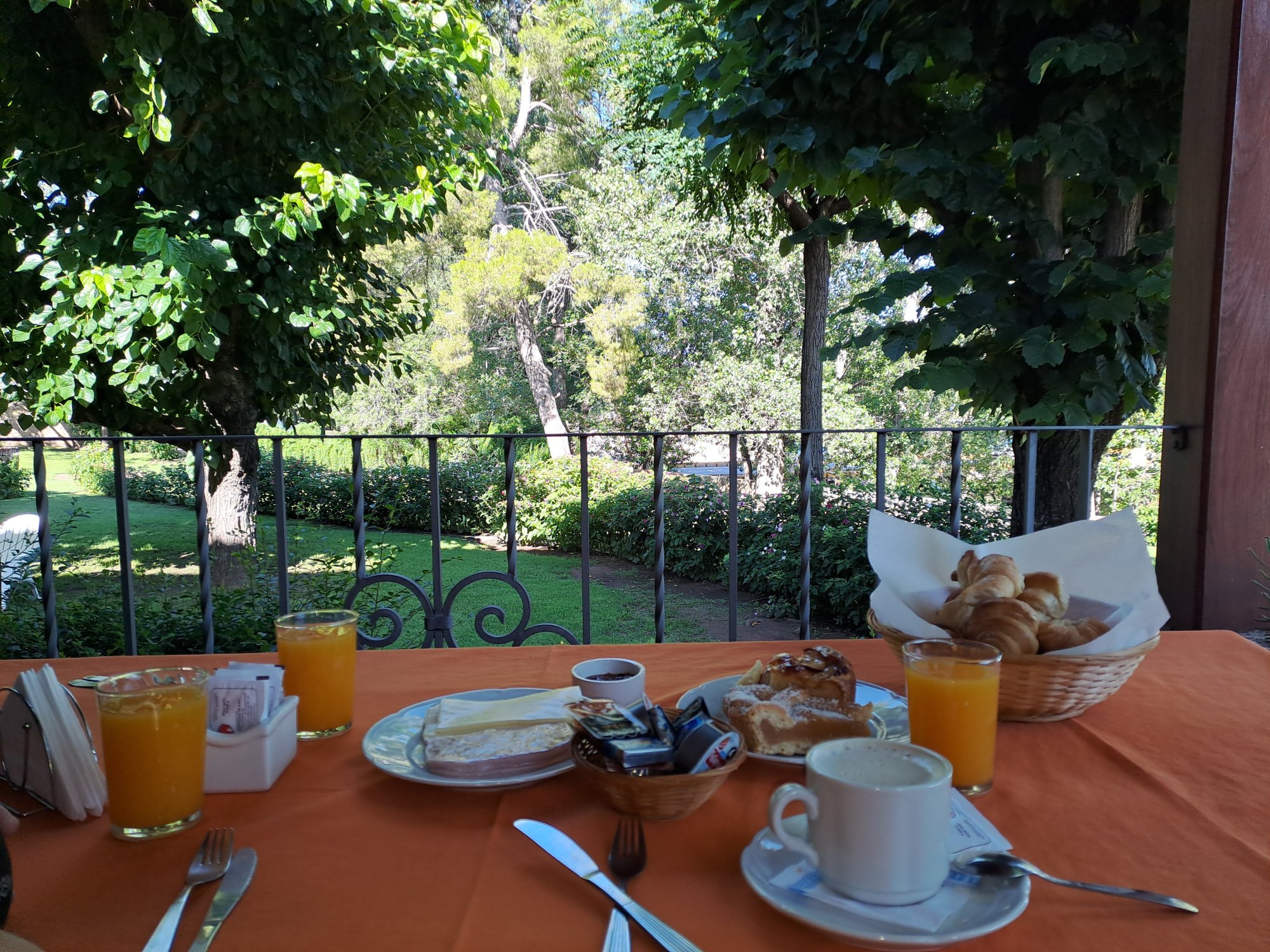 Costa Serrana-官方