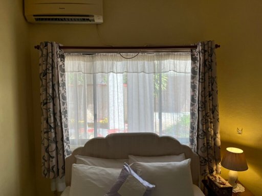 卡拉纳山顶别墅-客卧