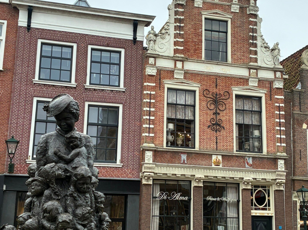 Statue Truus Wijsmuller-meijer-Alkmaar必去景点