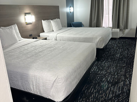 拉格兰奇温德姆速8酒店主图