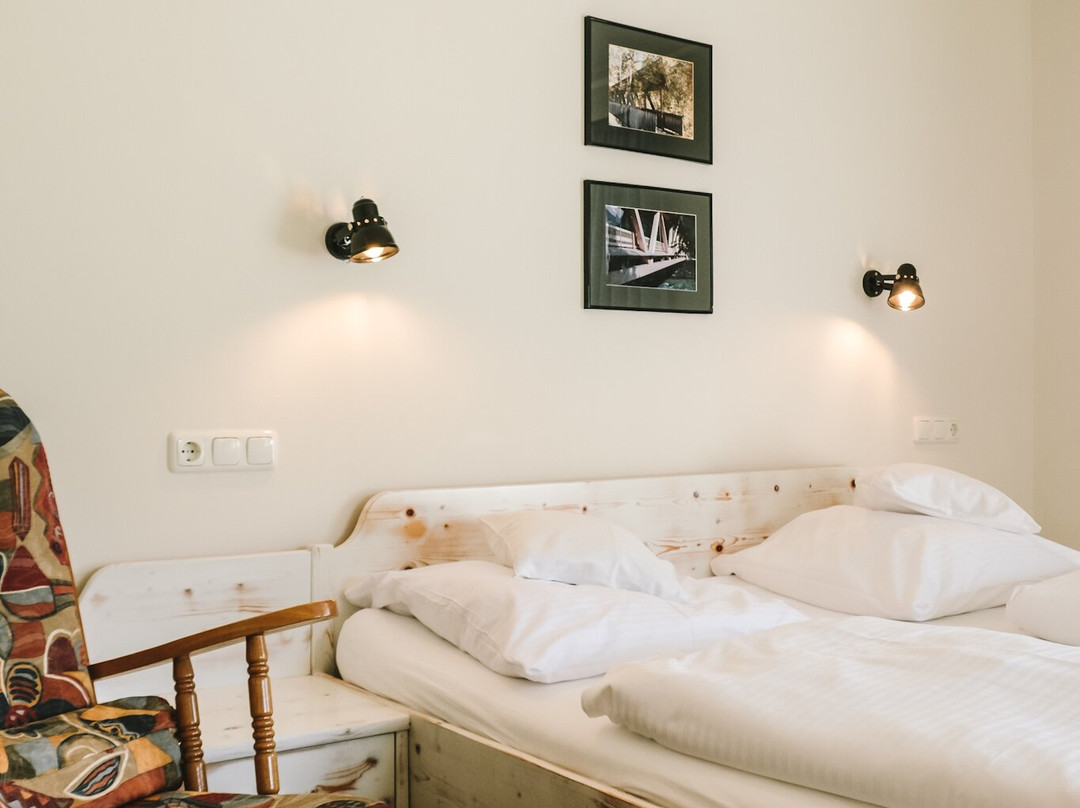 坦尼霍夫酒店主图