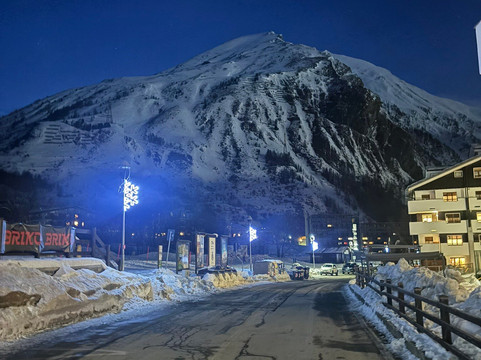 TH 拉特乌伊莱 - 普兰贝尔酒店主图