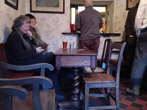 Bessies-Pontfaen必去景点