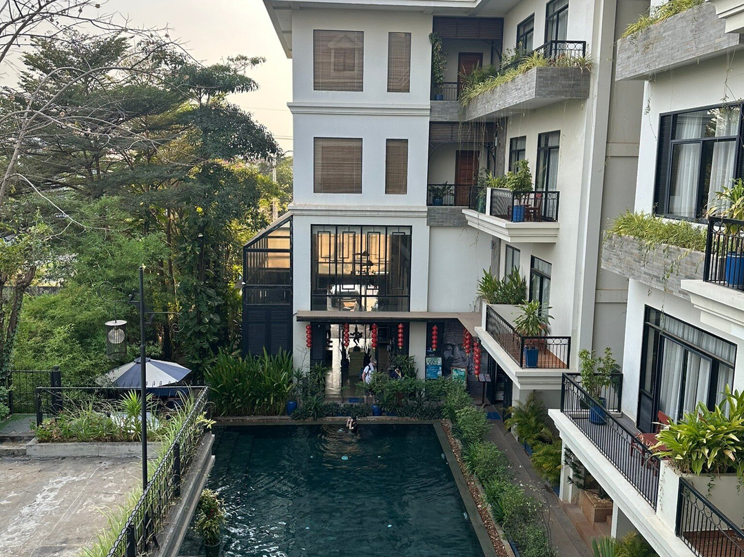 巴戎现代公寓酒店主图