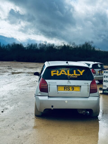 Cotswold Driving Experiences - Rally-Down Ampney必去景点