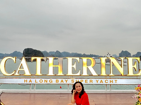 Catherine Cruises-下龙湾必去景点