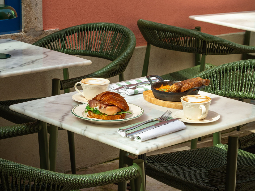 Solta Bar & Restaurant