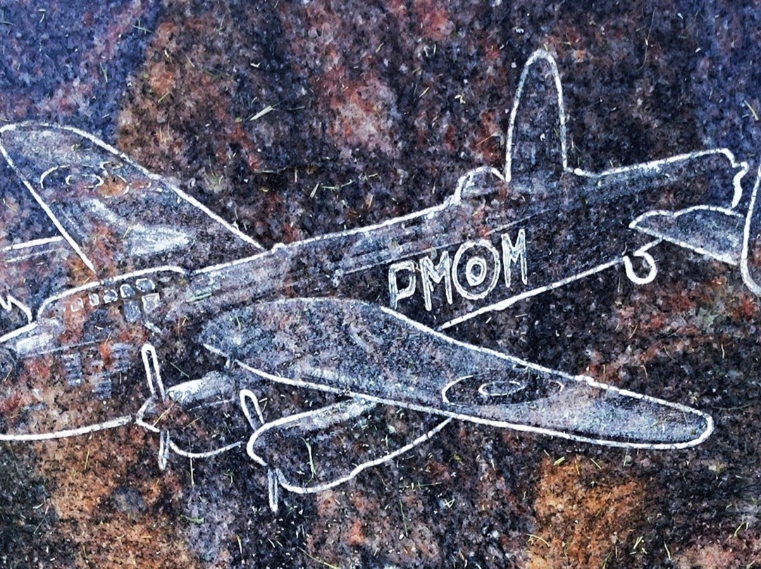 Mémorial RAF ww2 avions Lancaster ( thuré)-Thure必去景点
