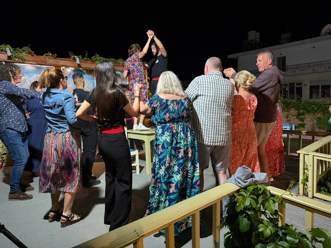 Knossos Greek Taverna