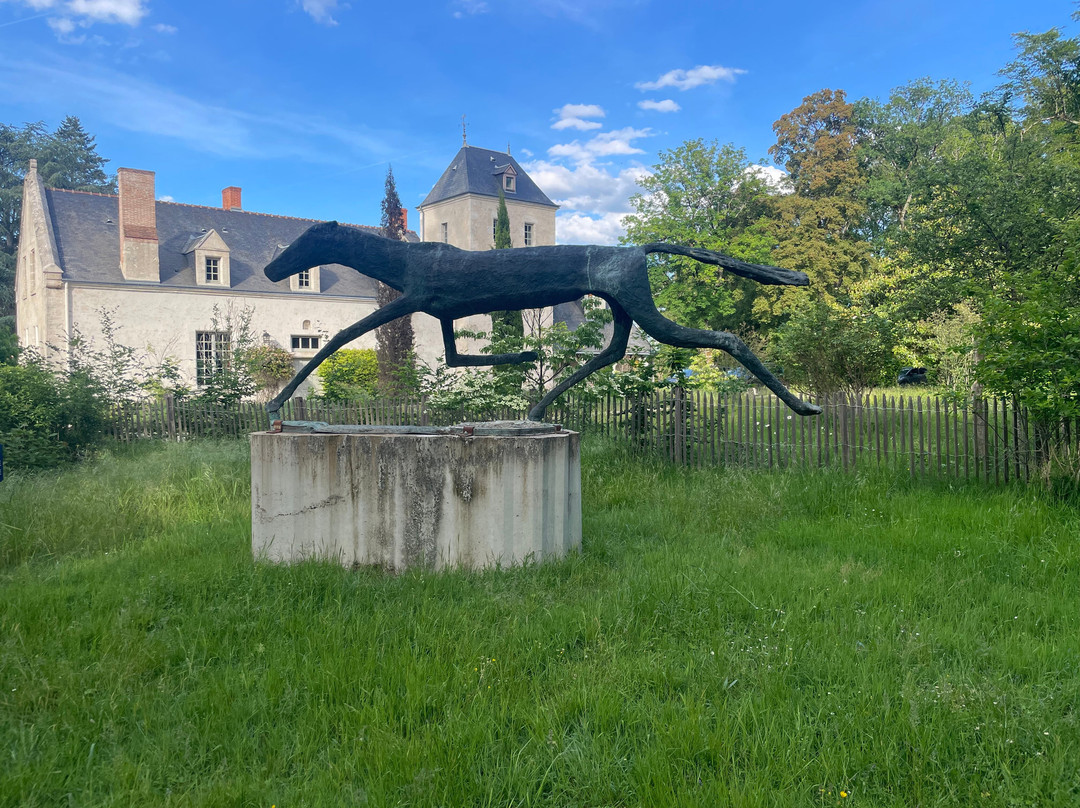 Louis Derbré Walking Museum-Cellettes必去景点