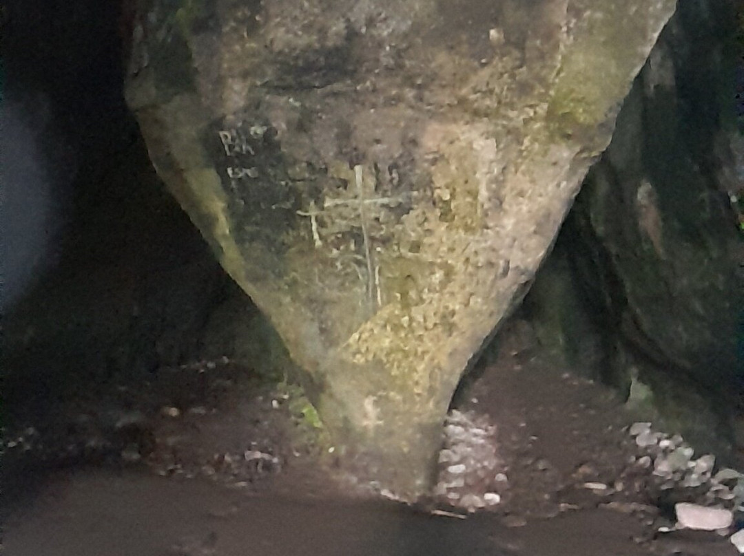 King's Caves-Blackwaterfoot必去景点