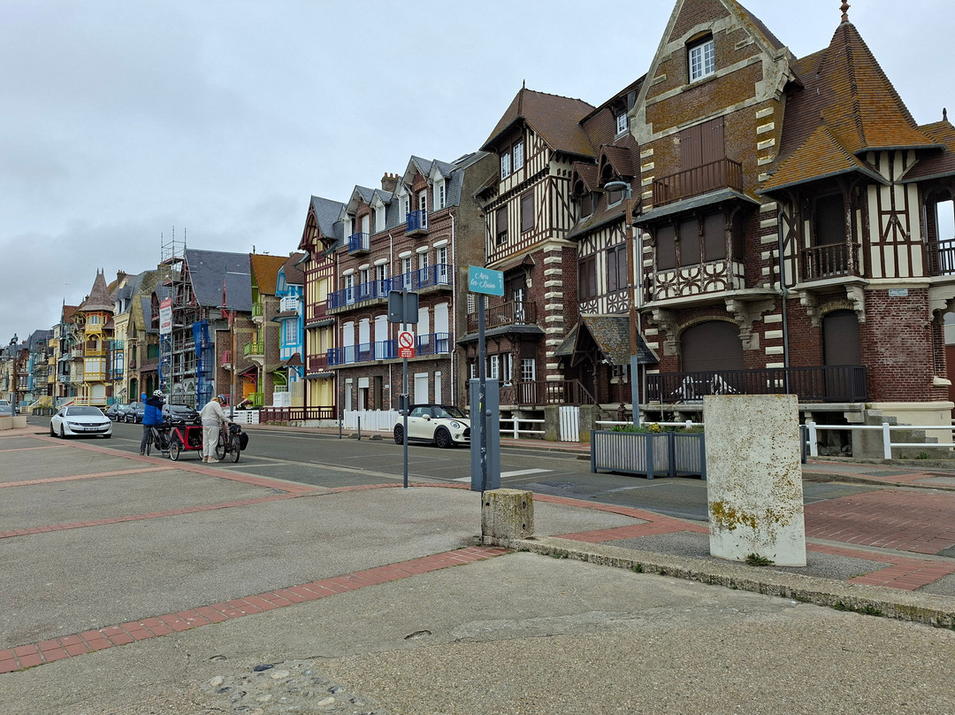 Plage de Mers les Bains-梅尔莱班必去景点