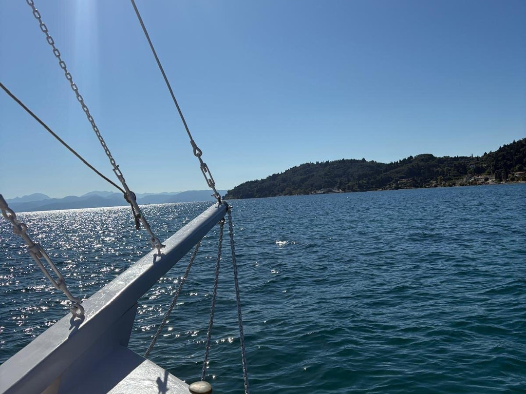 Captain Homer's Boat Trips-Messonghi必去景点