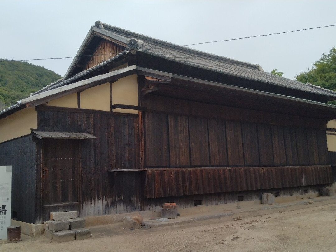 Kogarasu Shrine-丸龟市必去景点