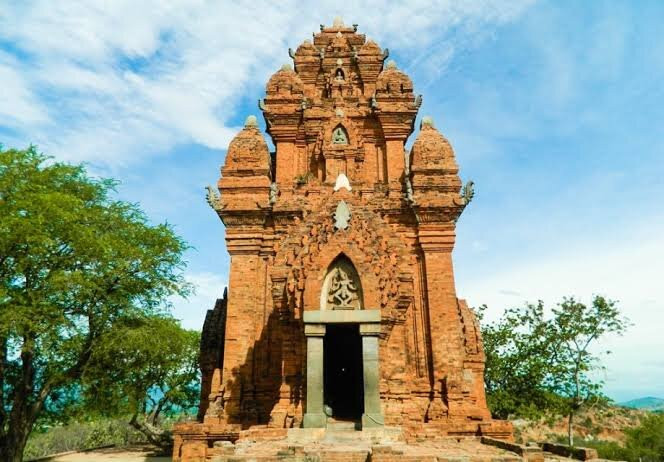 Po Klong Garai Cham Temple Towers-藩朗-塔占必去景点