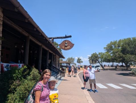 埃尔托瓦尔酒店(El Tovar Hotel)-旅行者