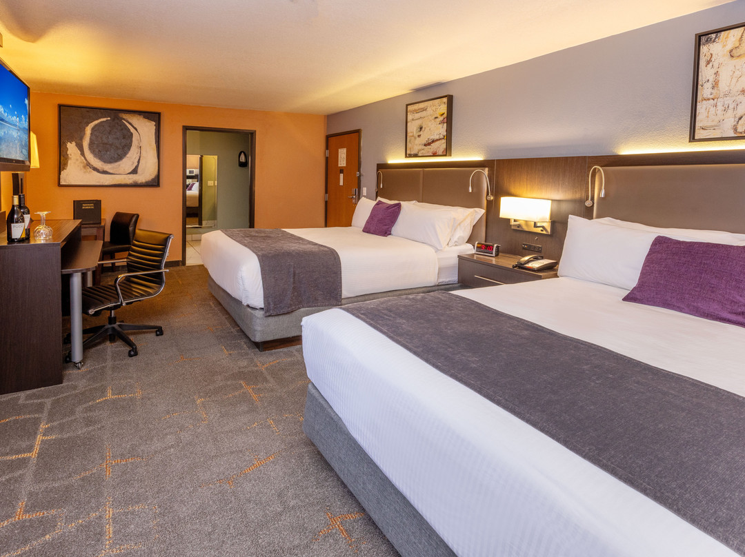 Prospector Hotel & Gambling Hall主图