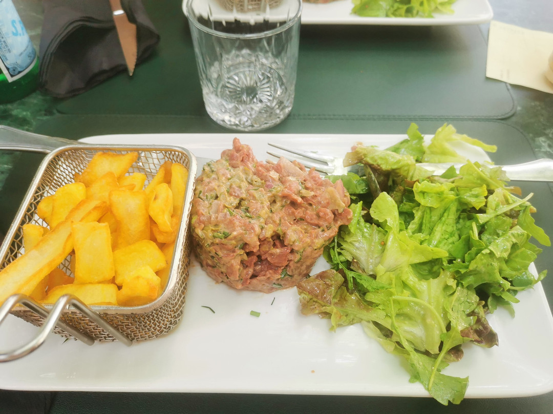 Brasserie De L Hotel De Ville
