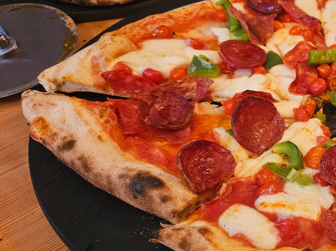Tân Woodfired Pizza