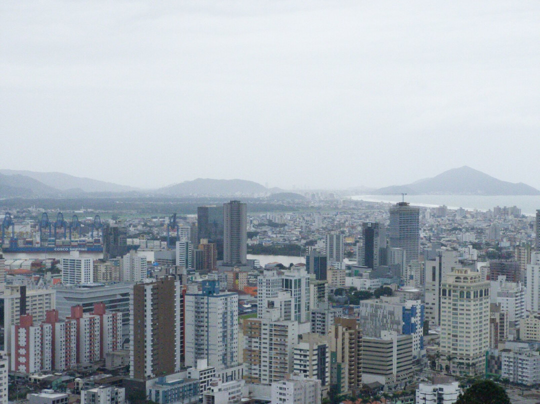 Morro da Cruz-Itajai必去景点