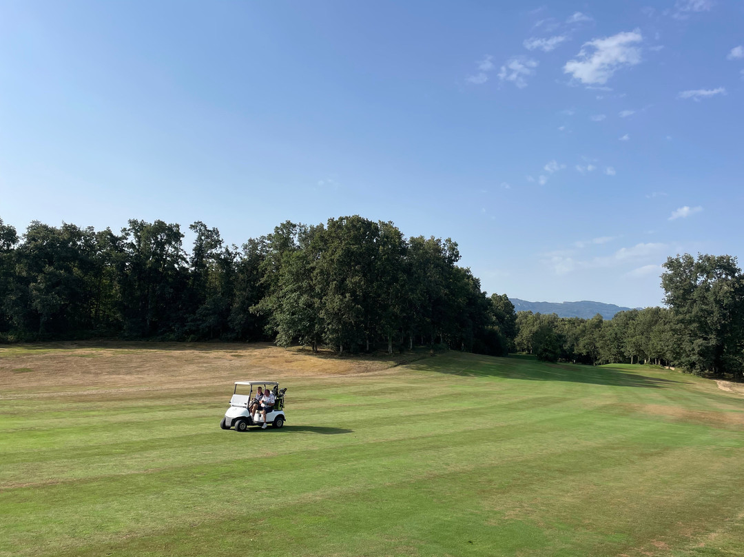 Izki Golf-Urturi必去景点