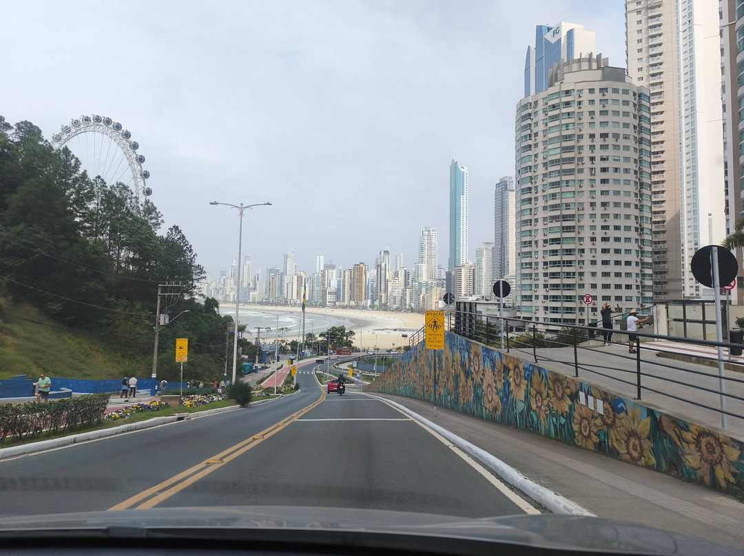 Passarela Estaiada da Barra-康泊琉海水浴场必去景点