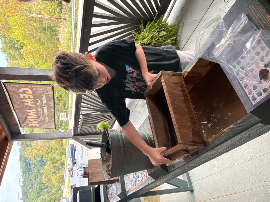 Red River Gorge Earth Shop