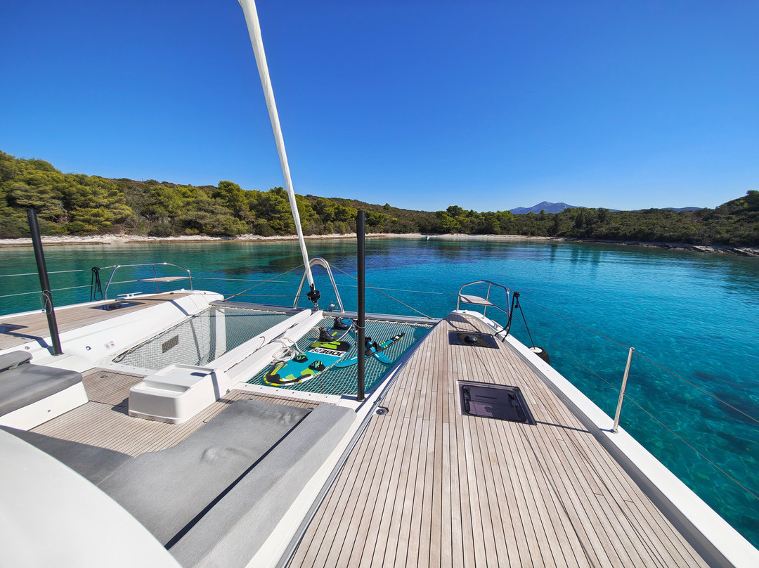 Luxury Sailing-特罗吉尔必去景点