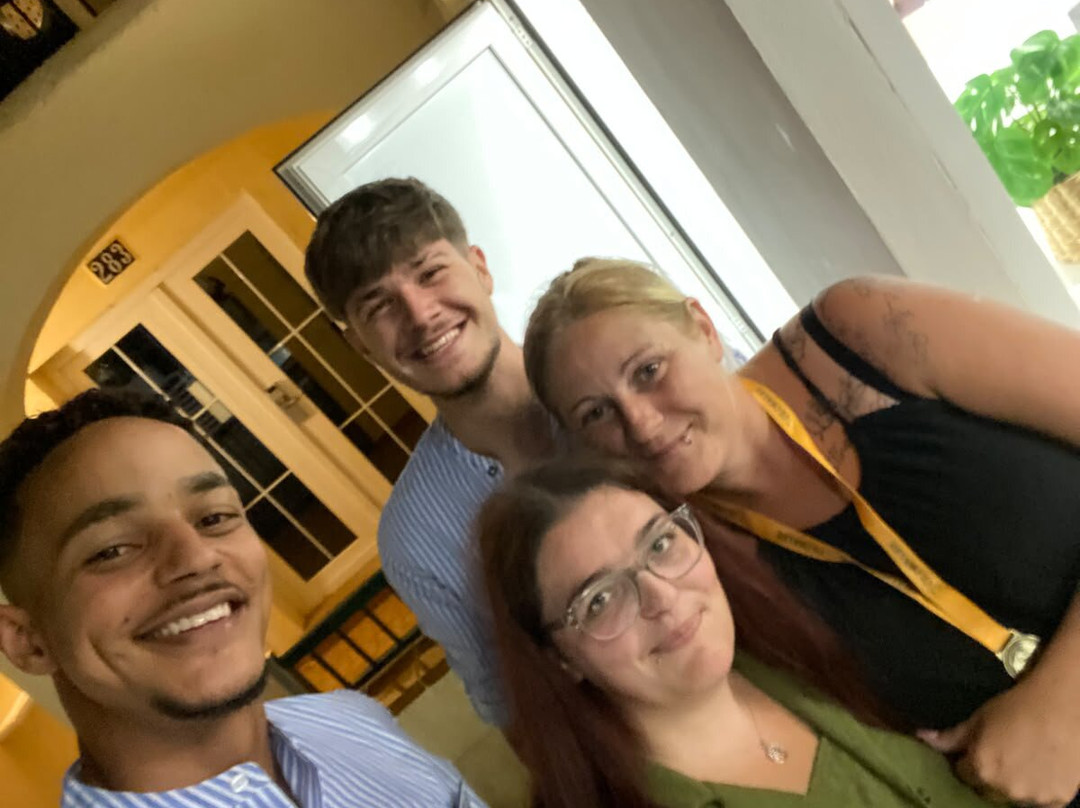 Globales Binimar主图