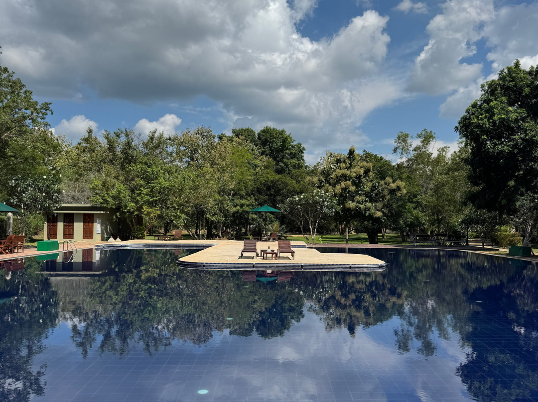 Oak Ray Elephant Lake Resort主图