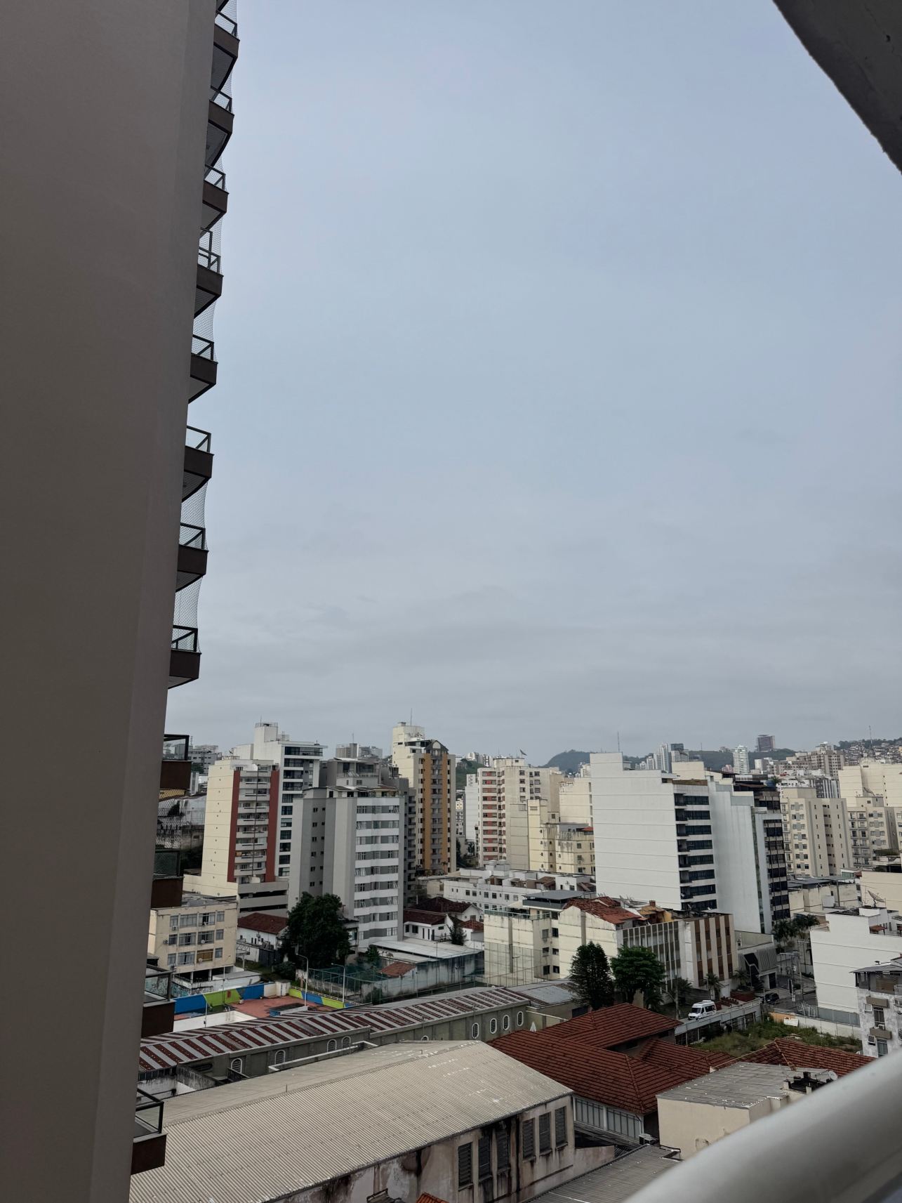胜利套房酒店-旅行者