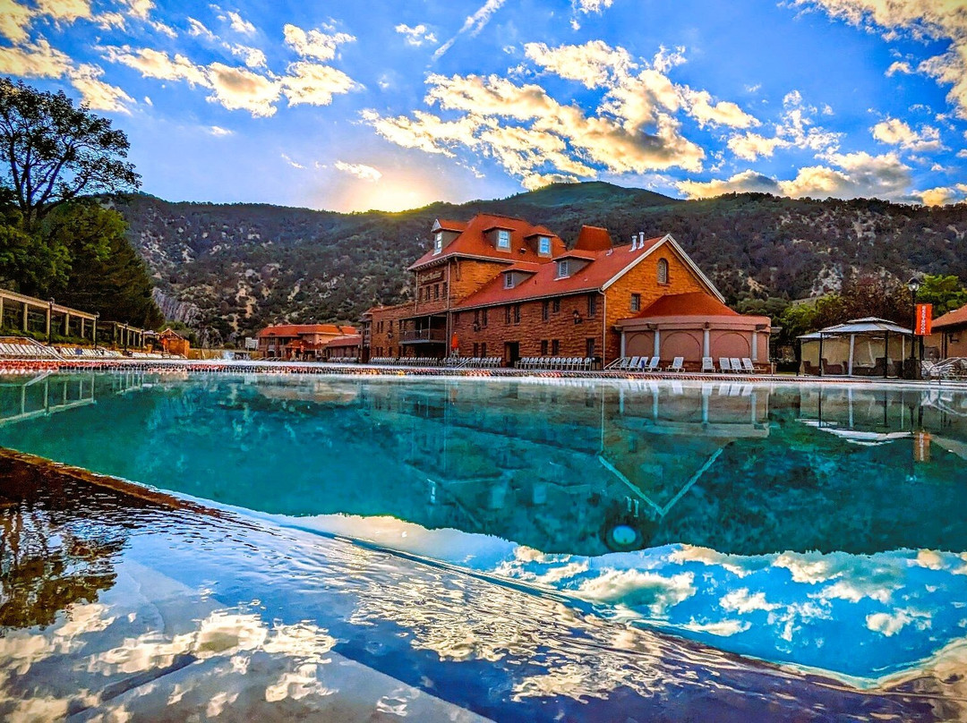 Glenwood Hot Springs Pool-格伦伍德温泉必去景点
