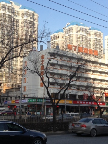 北京布丁连锁酒店十里堡店-客卧