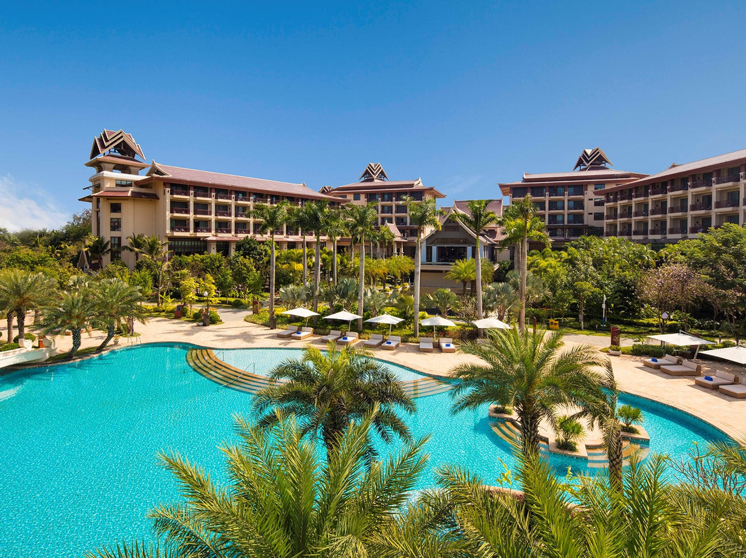 西双版纳云投喜来登大酒店主图